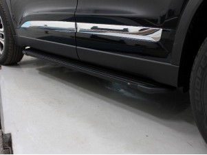 Пороги алюминиевые Slim Line Black для Chery Tiggo 8 № CHERTIG820-32B