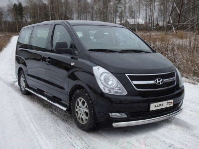 Пороги труба овальная с накладками 120x60 мм ТСС для Hyundai H-1 Starex 2007-2018