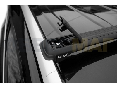 Багажная система Lux Хантер L46-B черная для автомобилей с рейлингами