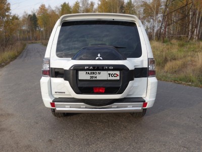 Защита заднего бампера овальная 75х42 мм ТСС для Mitsubishi Pajero 4 2014-2021
