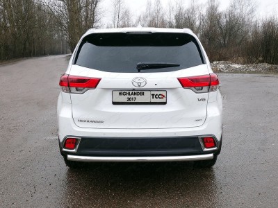 Защита заднего бампера 60 мм ТСС для Toyota Highlander 2017-2020
