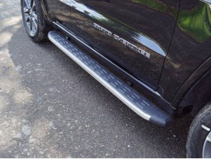 Пороги алюминиевые с пластиковой накладкой 1820 мм для Jeep Grand Cherokee IV Рестайлинг 2013 – 2022 GRCHER17-23AL