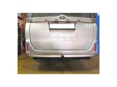 Фаркоп для Toyota Voxy 2014-2022, Toyota Noah 2014-2022, Toyota Esquire 2014-2022 крепление шара на двух болтах