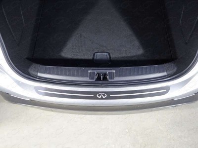 Накладка на задний бампер лист шлифованный лого Infiniti ТСС для Infiniti QX30 2016-2021