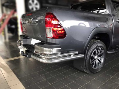 Защита заднего бампера "уголки" d-76+43 для Toyota Hilux 2020 – н.в.
