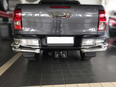 Защита заднего бампера "уголки" d-76+43 для Toyota Hilux VIII Рестайлинг 2020 – н.в.