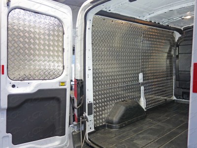 Защитный алюминиевый вкладыш в кузов автомобиля комплект ТСС для Ford Transit 2014-2021