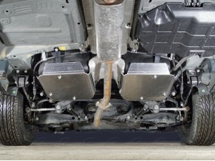 Защита бака алюминий 4 мм комплект 2 шт для Geely Emgrand X7 № ZKTCC00401