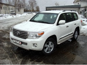 Защита передняя овальная короткая 75х42 мм для Toyota Land Cruiser 200 № TOYLC20012-10