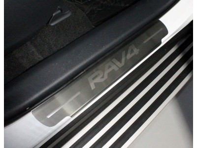 Накладки на пороги лист шлифованный надпись Toyota 4 шт для Toyota RAV4 2019-2021