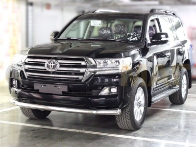 Защита переднего бампера 76 мм с подгибами для Toyota Land Cruiser 200 2015-2021