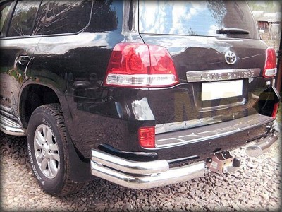 Защита задняя двойные уголки 101-60 мм для Toyota Land Cruiser 200 2015-2021