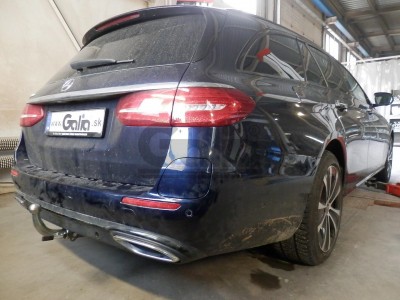 Фаркоп оцинкованный для Mercedes E-Class w213/s213 седан/универсал 2016-2023 условно-съемное крепление шара