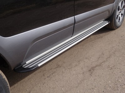 Пороги алюминиевые Slim Line Silver ТСС для Audi Q3 2011-2018