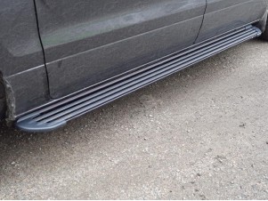 Пороги алюминиевые Slim Line Black для Hyundai H-1 Starex № HYUNH118-11B