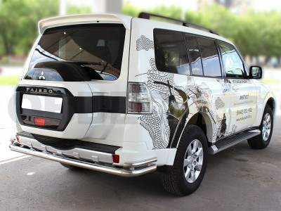 Защита задняя с уголками 60-43 мм для Mitsubishi Pajero 4 2014-2021