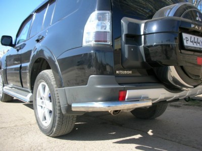 Защита задняя уголки 60 мм для Mitsubishi Pajero 4 2006-2011