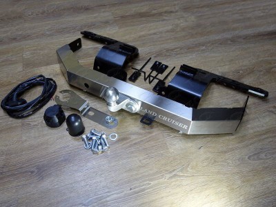 Фаркоп ТСС надпись Land Cruiser для Toyota Land Cruiser 200 2007-2021 TCU00063