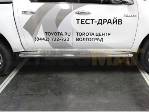 Пороги с площадкой алюминиевый лист 76 мм для Toyota Fortuner № TF17_2.2