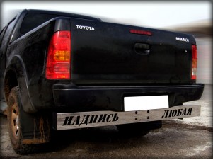 Накладка на заднюю балку нерж. стали для Toyota Hilux 2011-2015 TH10_3