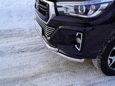 Решётка радиатора нижняя 12 мм ТСС для Toyota Hilux Exclusive 2018-2021