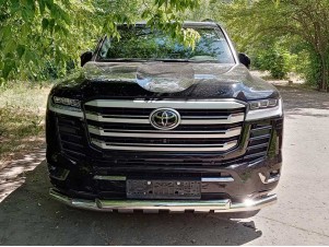 Защита переднего бампера d-76 с доп.накладками для Toyota Land Cruiser 300 70TH ANNIVERSARY 2021–н.в. LCN300_1.3