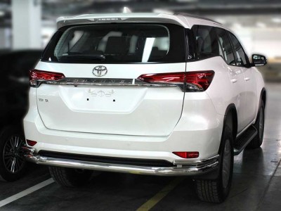 Защита заднего  бампера  "Волна" d-76+43 для Toyota Fortuner 2020-н.в.