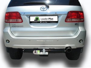 Фаркоп для Toyota Fortuner 2005-2013, 2013-2017 с кованым фланцевым шаром №T122-F