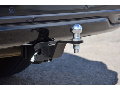 Фаркоп для Toyota Land Cruiser 200 Executive/Excalibur 2016-2018 съемное крепление шара под американский квадрат
