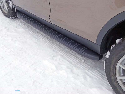 Пороги алюминиевые ТСС с накладкой чёрные для Land Rover Discovery Sport 2014-2021