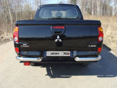 Защита заднего бампера уголки 76 мм ТСС для Mitsubishi L200 2014-2015