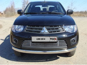 Рамка номерного знака Mitsubishi L200 (комплект)