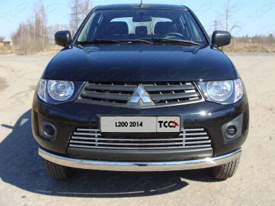 Накладка решётки радиатора 16 мм ТСС для Mitsubishi L200 2014-2015