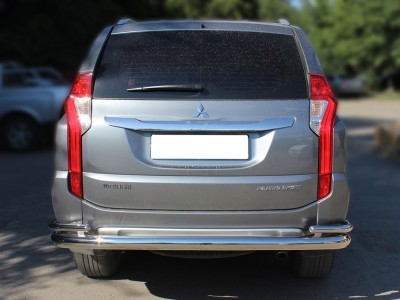 Защита задняя с уголками 76-43 мм для Mitsubishi Pajero Sport 2016-2020