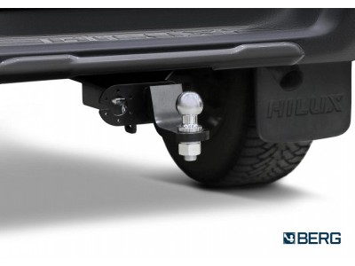 Фаркоп для Toyota Hilux 2015-н.в., Jac T6 (сборка РФ) 2018-н.в., Jac T8 Pro (сборка РФ) 2023-н.в. съемное крепление шара под американский квадрат