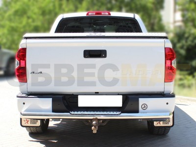Защита заднего бампера со ступенькой 76 мм для Toyota Tundra 2014-2021