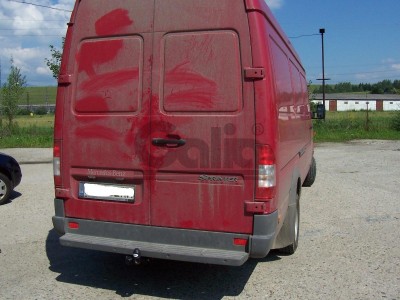 Фаркоп оцинкованный Galia шар A на авто со ступенькой для Mercedes Sprinter/Sprinter Classic/Volkswagen LT 1995-2018