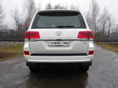 Защита заднего бампера овальная 75х42 мм ТСС для Toyota Land Cruiser 200 2015-2021